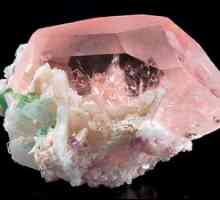 Piatra morganită sau beril roz, proprietățile sale mineralogice