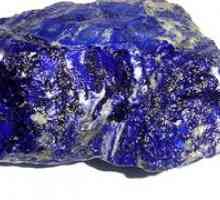 Lapis lazuli: proprietăți medicinale și magice ale pietrei