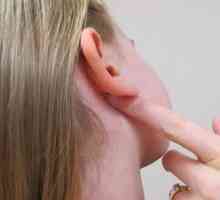 Conul din spatele urechii unui copil: cauze, simptome, tratament