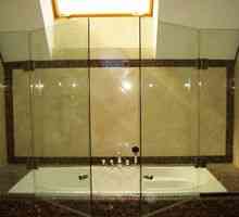 Perdele pentru alunecare din sticlă de baie: caracteristici, fotografie