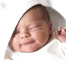 Cât de mult ar trebui un nou-născut să doarmă în prima lună de viață