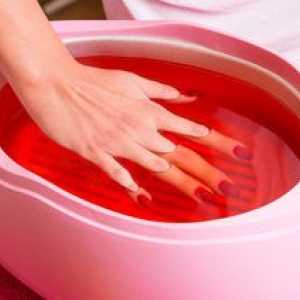 Cum se face o baie de parafină pentru mâini