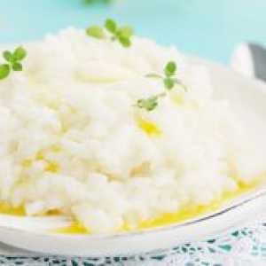 Cum se prepară terci de orez pe lapte sau apă