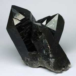 Stone morion: proprietăți ale cristalului negru magic