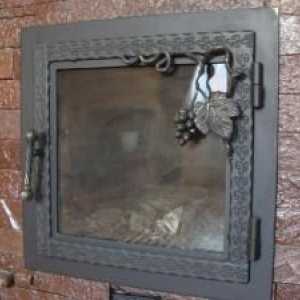 Ușă de șemineu cu geam - design original de șemineu