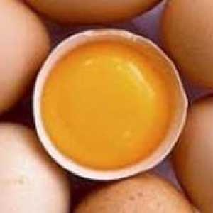 Pot să beau ouă crude? Beneficii, rău și rețete cocktail