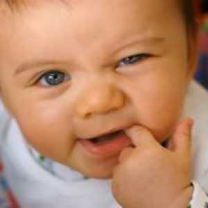 Rasește nasul cu dentiție la copii