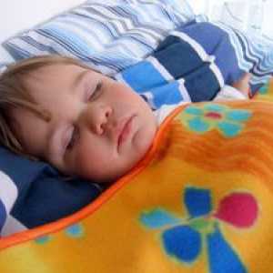 Tuse severă nocturnă la un copil: simptome și tratament